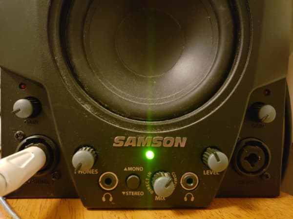 light audio recording guitars samson