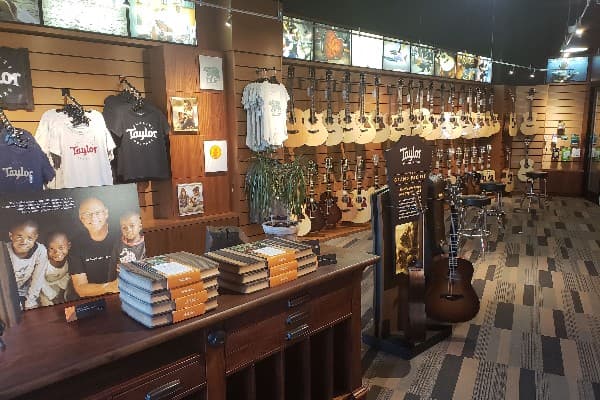 taylor guitars factory tour gift shop