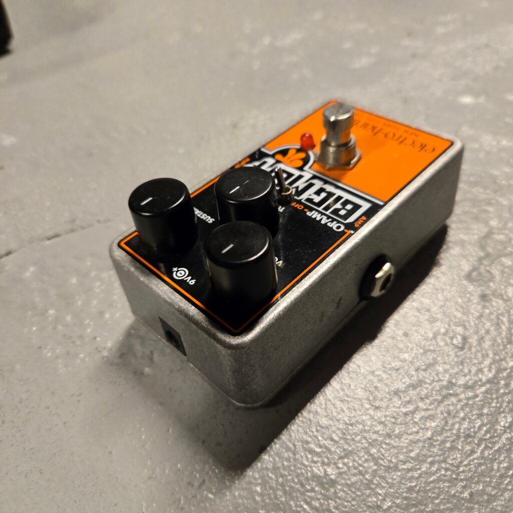 back side of electro-harmonix op-amp big muff